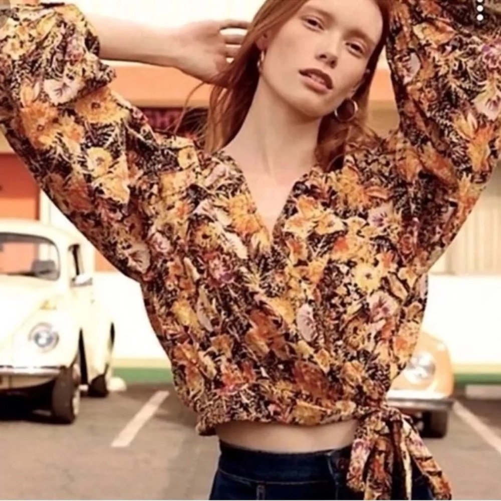 Free People Party Playlist Blouse Top Floral Printed Wrap Hawaiian sunflowers S